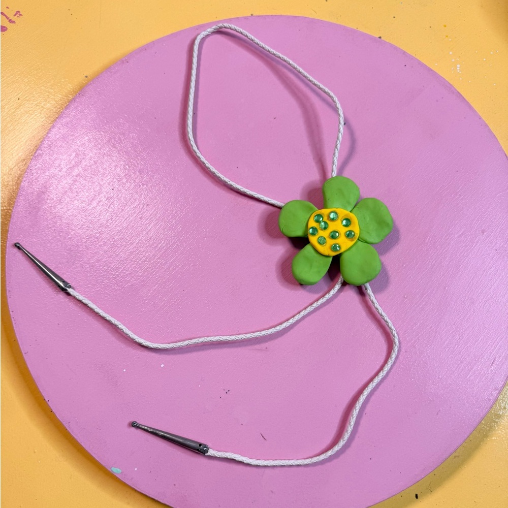 ✿ Handmade Green Flower Rhinestone Bolo Tie ✿